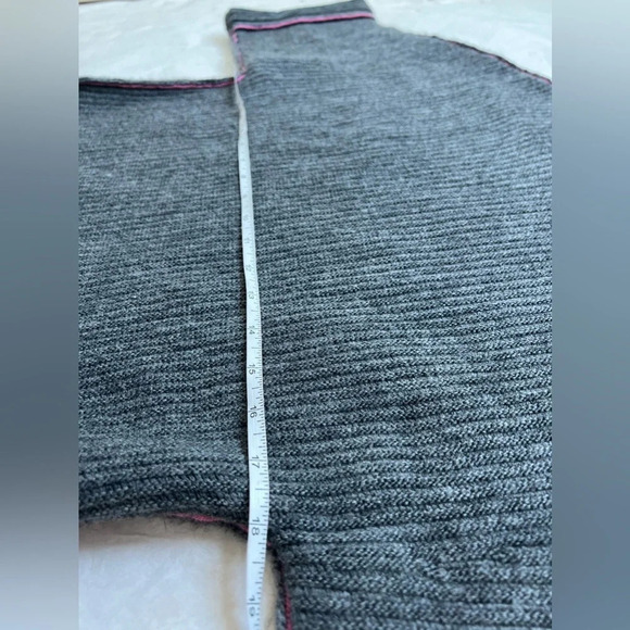 Moth Anthropologie gray short sleeve Mock Neck Contrasting Stitch sweater Size S - Picture 5 of 7